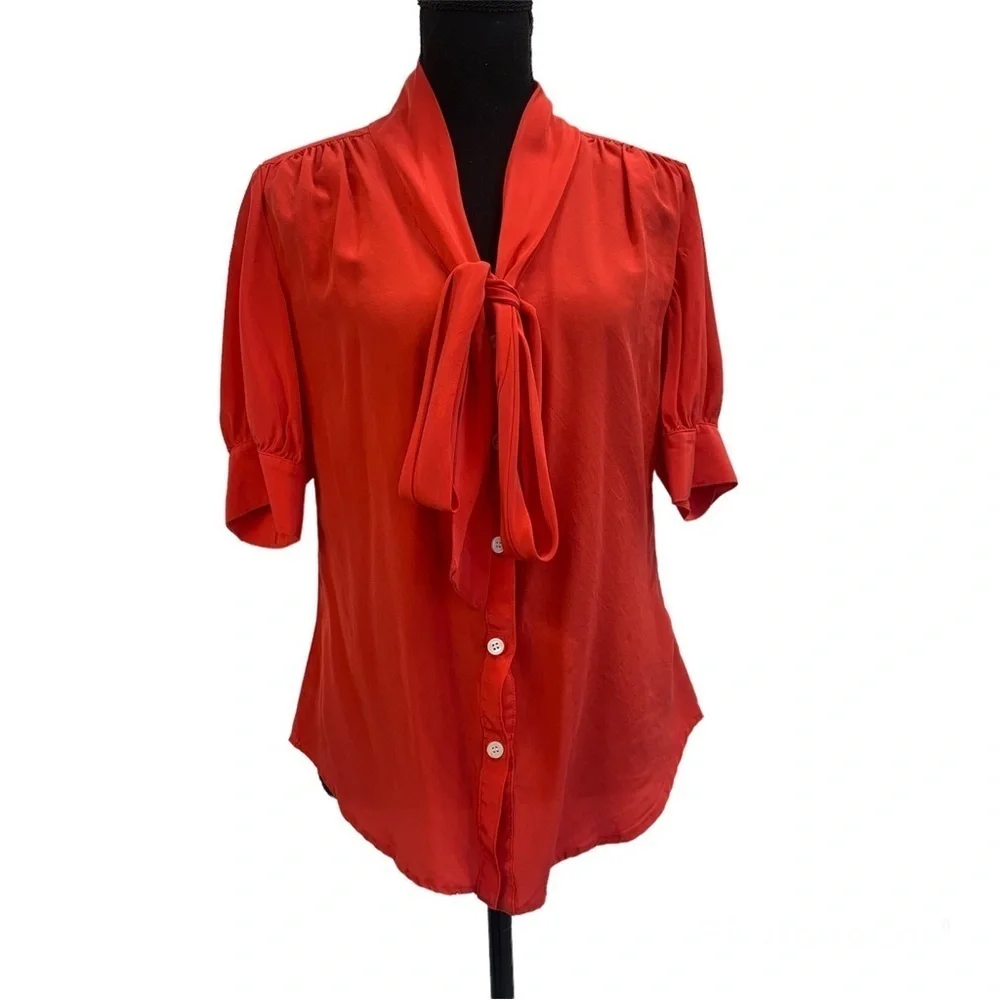 Fifteen Twenty blood orange red tie neck 100% silk blouse Sz L - Picture 1 of 11
